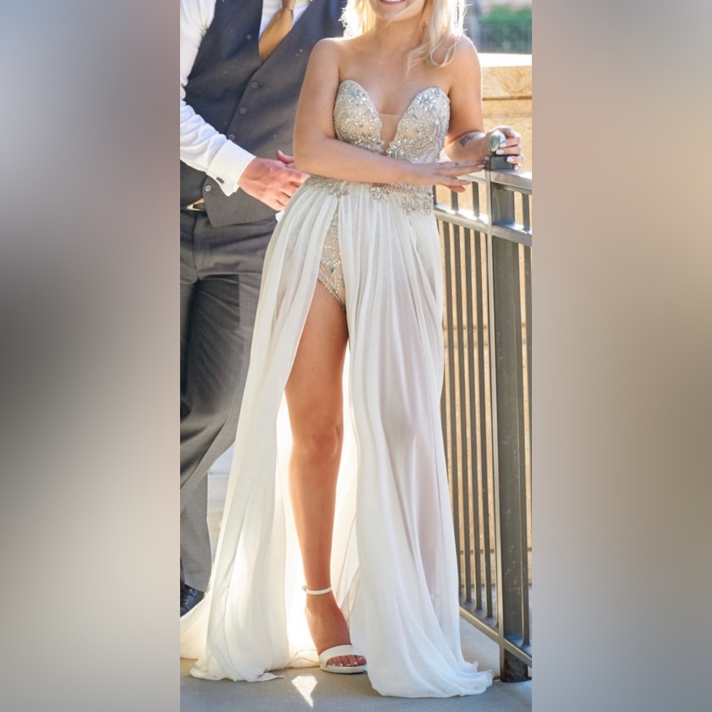 Formal, wedding, prom, semi formal dress